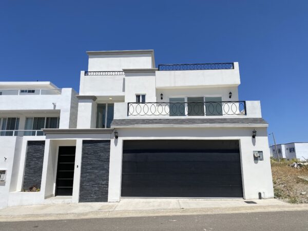 Estrena casa nueva en Punta Azul; Rosarito